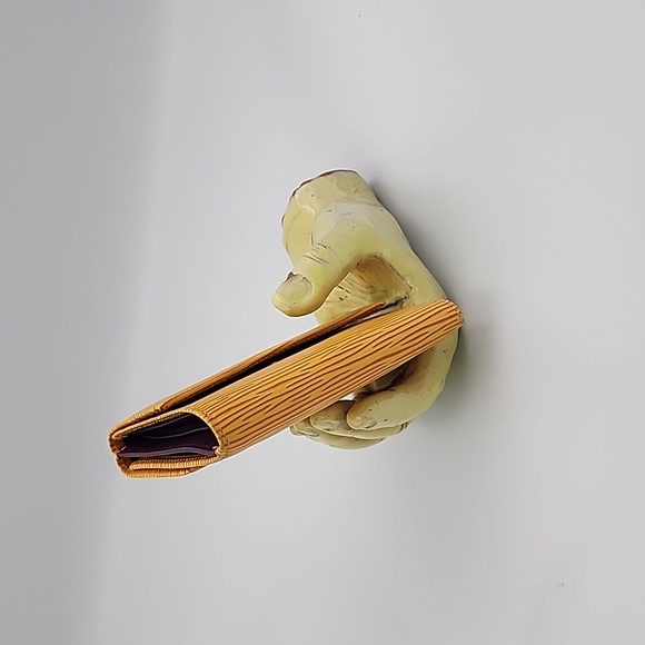 LOUIS VUITTON Tassil Yellow Epi Leather Elise Wallet - Picture 6 of 11